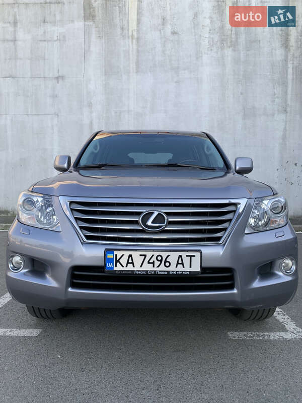 Внедорожник / Кроссовер Lexus LX 2008 в Киеве