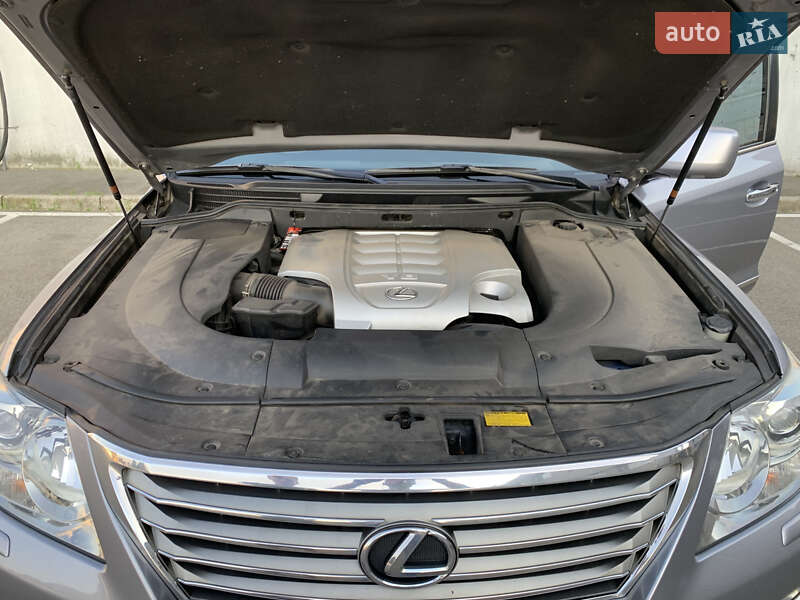 Внедорожник / Кроссовер Lexus LX 2008 в Киеве