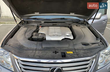 Внедорожник / Кроссовер Lexus LX 2008 в 
