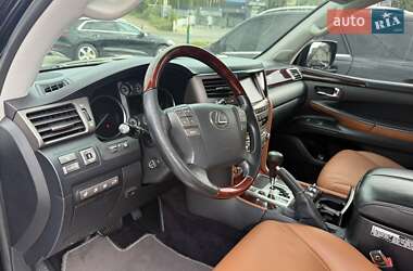 Внедорожник / Кроссовер Lexus LX 2011 в 