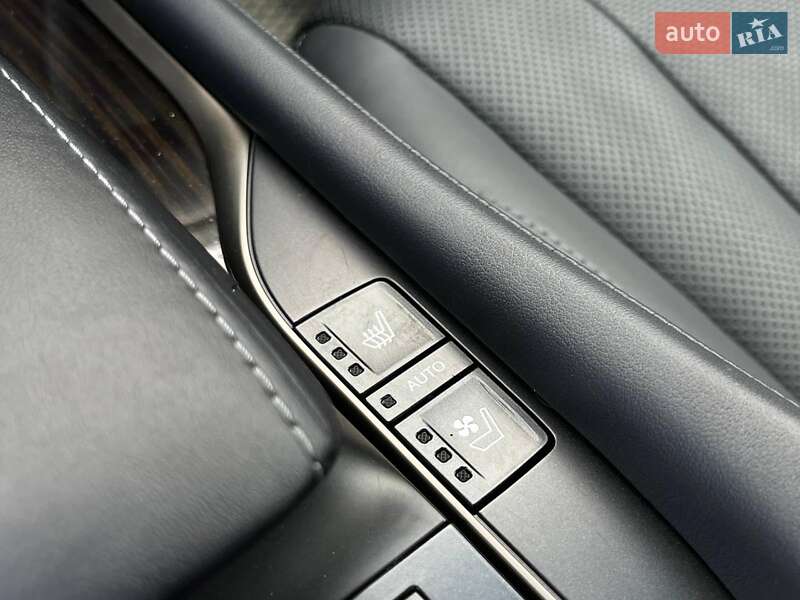 Внедорожник / Кроссовер Lexus LX 2021 в Львове