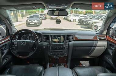 Внедорожник / Кроссовер Lexus LX 2008 в 