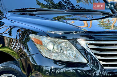 Позашляховик / Кросовер Lexus LX 2009 в 