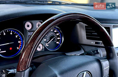 Позашляховик / Кросовер Lexus LX 2009 в 