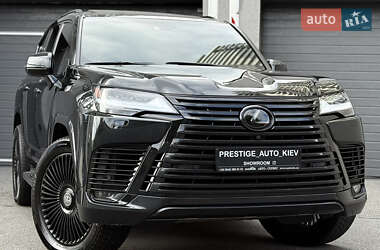 Внедорожник / Кроссовер Lexus LX 2022 в 