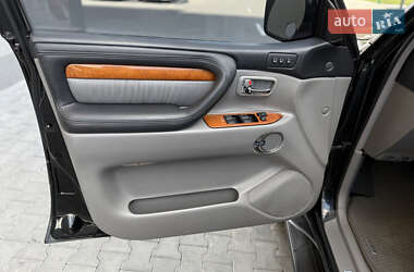 Позашляховик / Кросовер Lexus LX 2006 в 