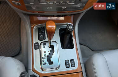 Позашляховик / Кросовер Lexus LX 2006 в 