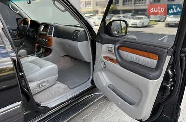 Позашляховик / Кросовер Lexus LX 2006 в 