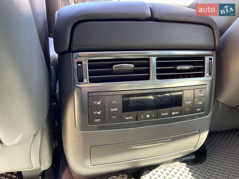 Внедорожник / Кроссовер Lexus LX 2008 в Днепре