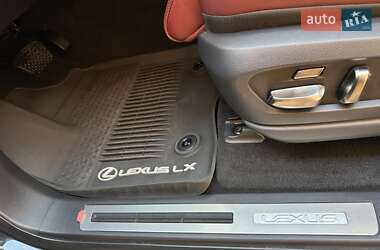 Внедорожник / Кроссовер Lexus LX 2022 в 
