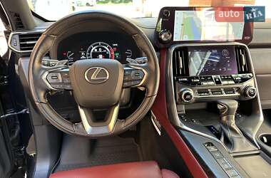 Внедорожник / Кроссовер Lexus LX 2022 в 