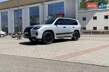 Внедорожник / Кроссовер Lexus LX 2008 в 