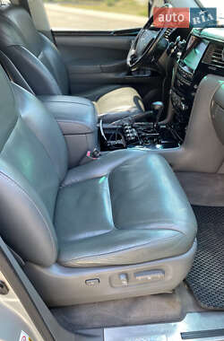 Внедорожник / Кроссовер Lexus LX 2008 в 