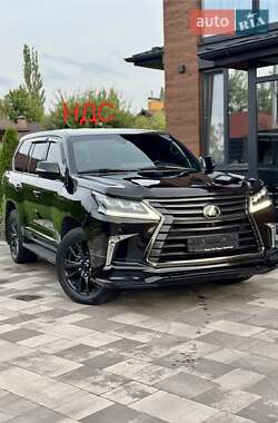 Внедорожник / Кроссовер Lexus LX 2019 в 