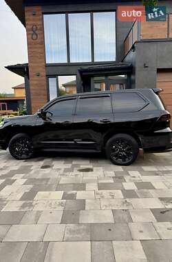 Внедорожник / Кроссовер Lexus LX 2019 в 