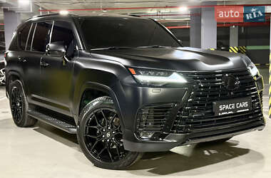 Позашляховик / Кросовер Lexus LX 2022 в 