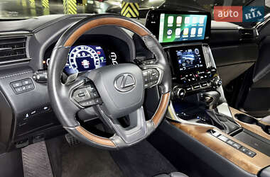 Позашляховик / Кросовер Lexus LX 2022 в 