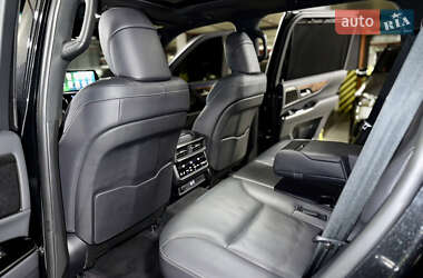 Позашляховик / Кросовер Lexus LX 2022 в 