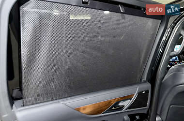 Позашляховик / Кросовер Lexus LX 2022 в 