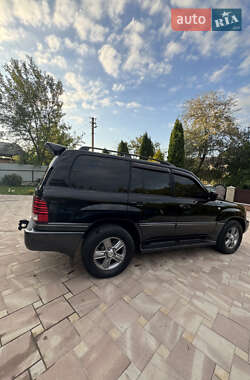 Позашляховик / Кросовер Lexus LX 2006 в 