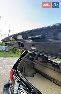 Позашляховик / Кросовер Lexus LX 2006 в 
