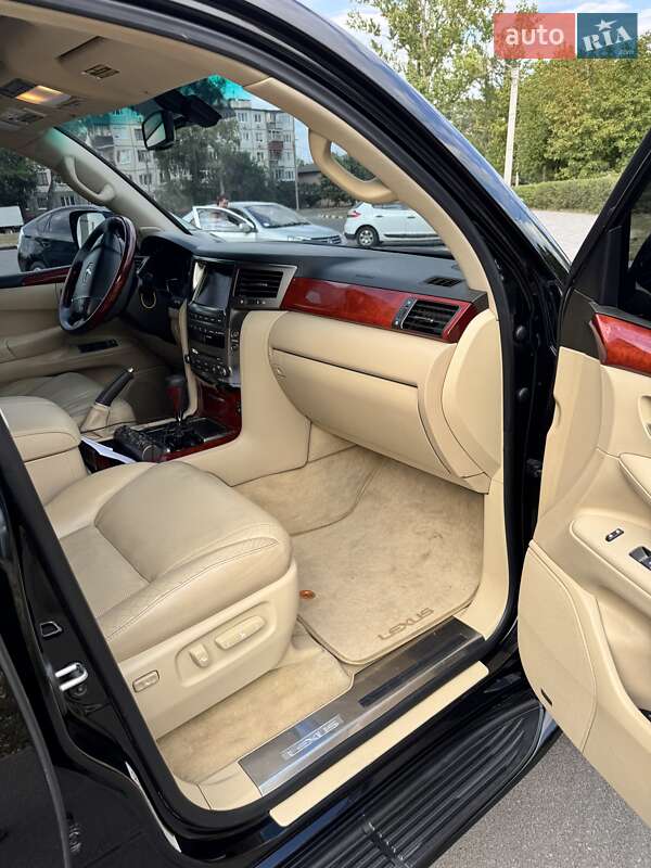 Внедорожник / Кроссовер Lexus LX 2008 в Харькове