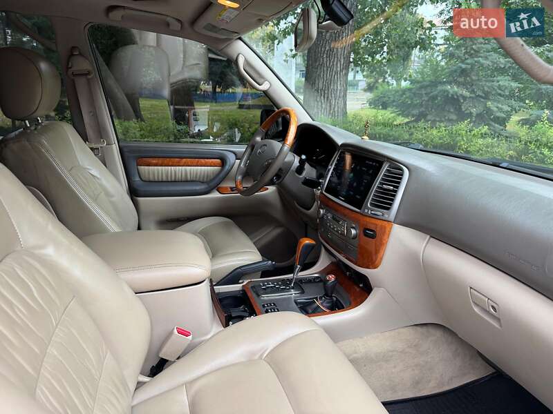 Внедорожник / Кроссовер Lexus LX 2004 в Киеве