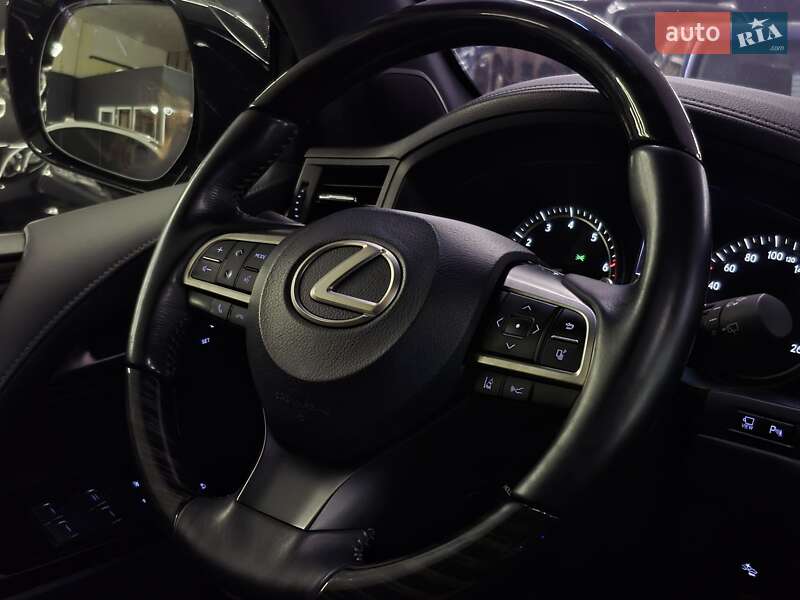 Позашляховик / Кросовер Lexus LX 2019 в Миколаєві