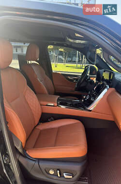 Внедорожник / Кроссовер Lexus LX 2022 в 