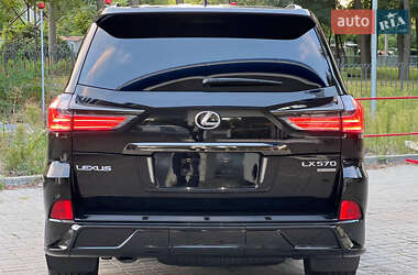 Внедорожник / Кроссовер Lexus LX 2021 в 