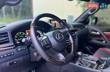 Внедорожник / Кроссовер Lexus LX 2021 в 