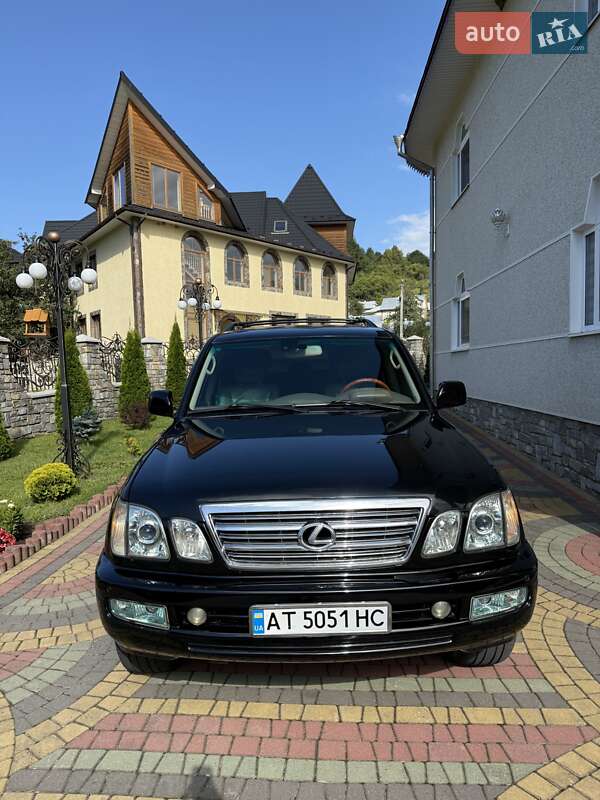 Внедорожник / Кроссовер Lexus LX 2004 в 