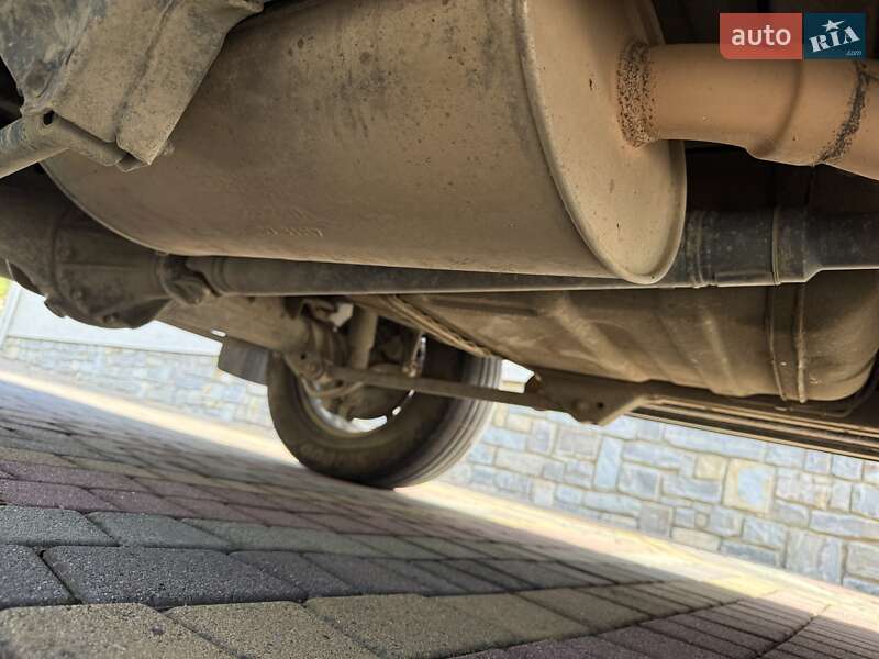 Внедорожник / Кроссовер Lexus LX 2004 в Косове