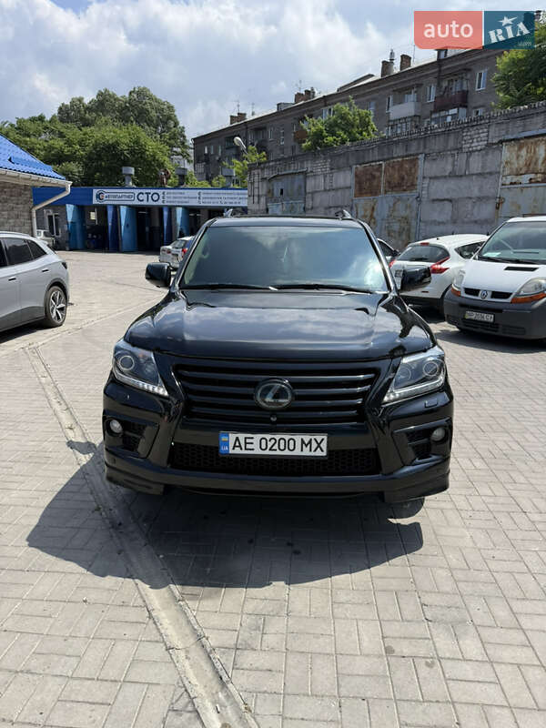 Позашляховик / Кросовер Lexus LX 2008 в Дніпрі
