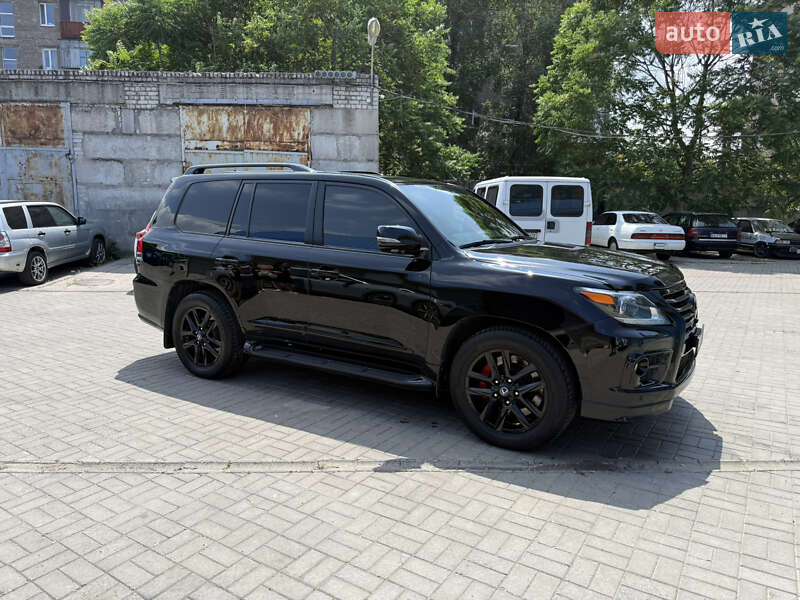 Позашляховик / Кросовер Lexus LX 2008 в Дніпрі