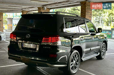 Внедорожник / Кроссовер Lexus LX 2014 в 