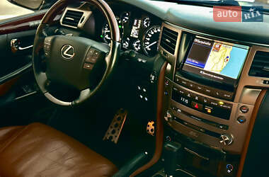 Внедорожник / Кроссовер Lexus LX 2014 в 