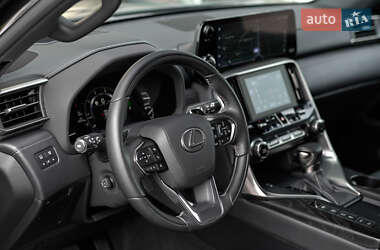 Внедорожник / Кроссовер Lexus LX 2024 в 
