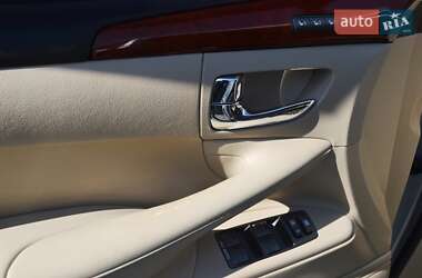 Позашляховик / Кросовер Lexus LX 2008 в 