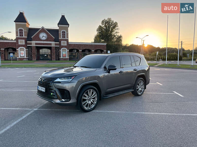 Позашляховик / Кросовер Lexus LX 2022 в 