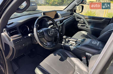 Внедорожник / Кроссовер Lexus LX 2019 в 