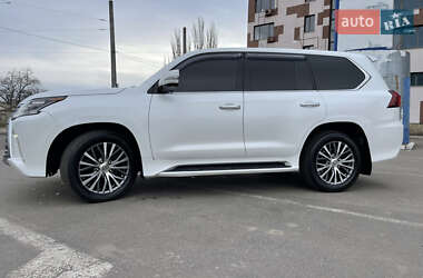 Позашляховик / Кросовер Lexus LX 2016 в 