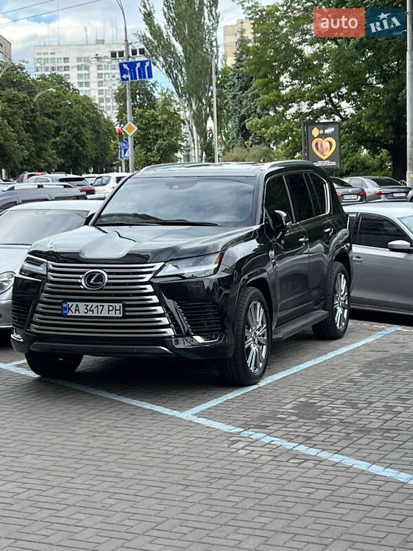 Внедорожник / Кроссовер Lexus LX 2023 в Киеве