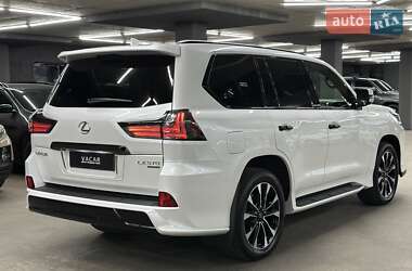 Внедорожник / Кроссовер Lexus LX 2021 в 