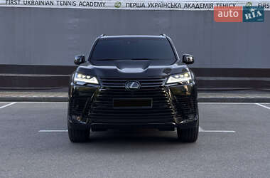 Позашляховик / Кросовер Lexus LX 2022 в 