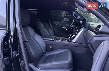 Позашляховик / Кросовер Lexus LX 2022 в 
