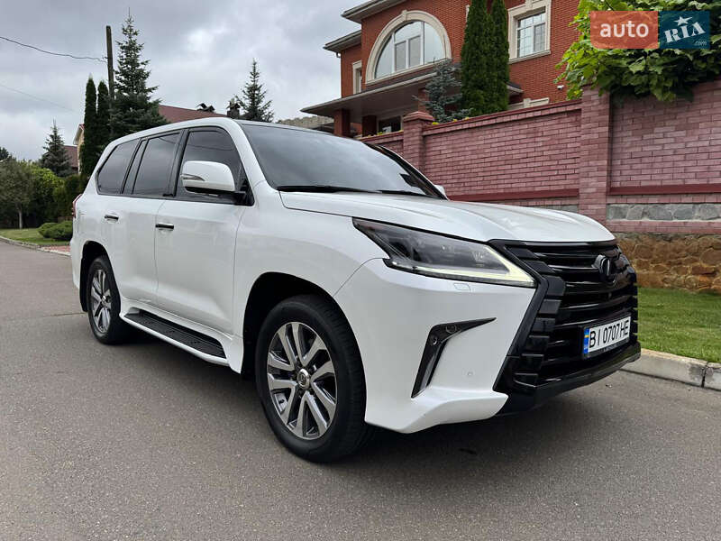 Позашляховик / Кросовер Lexus LX 2015 в Києві