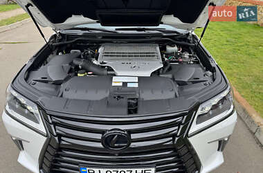 Позашляховик / Кросовер Lexus LX 2015 в 