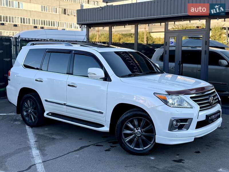 Внедорожник / Кроссовер Lexus LX 2012 в Киеве