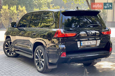 Позашляховик / Кросовер Lexus LX 2017 в 